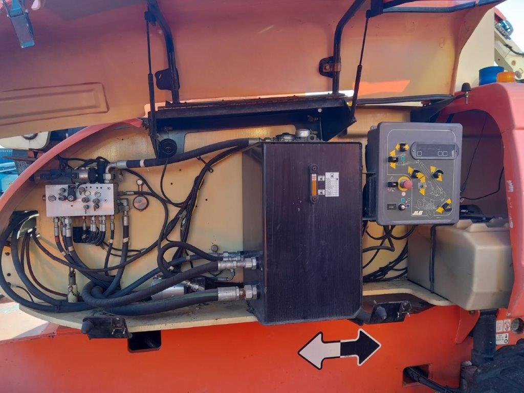 Sold - Articulated Boom Lift - View 2